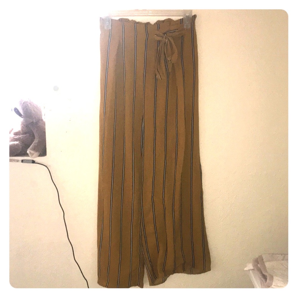 Stripped yellow pants